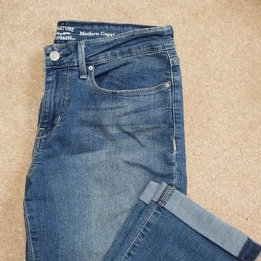 Levi's Modern Capri Size 30